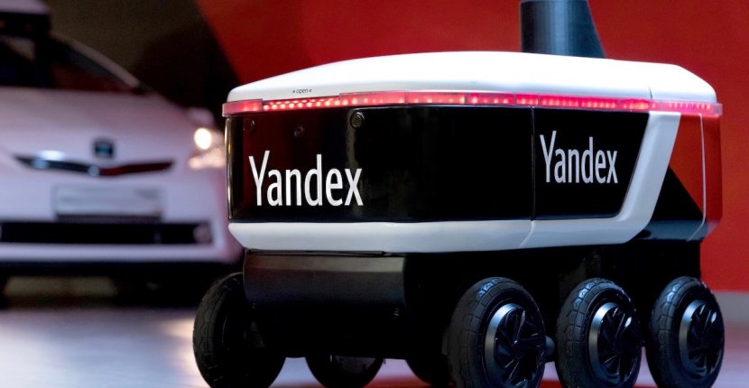 «Яндекс» протестировал доставку товаров роботом в День всех Влюбленных